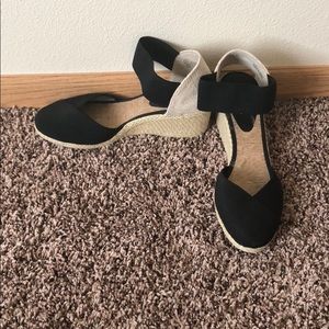 8.5 Ralph Lauren wedges
